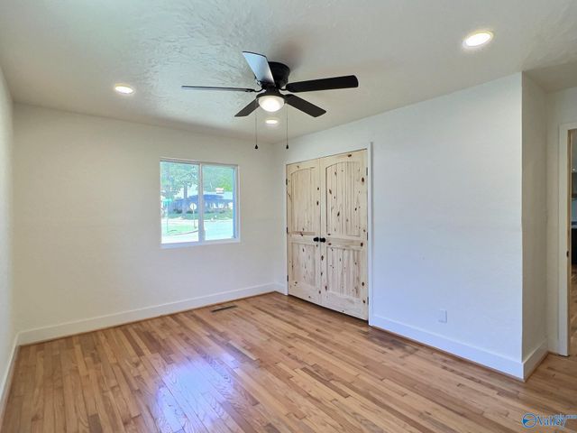 866 S 5th Street, Gadsden, AL 35901