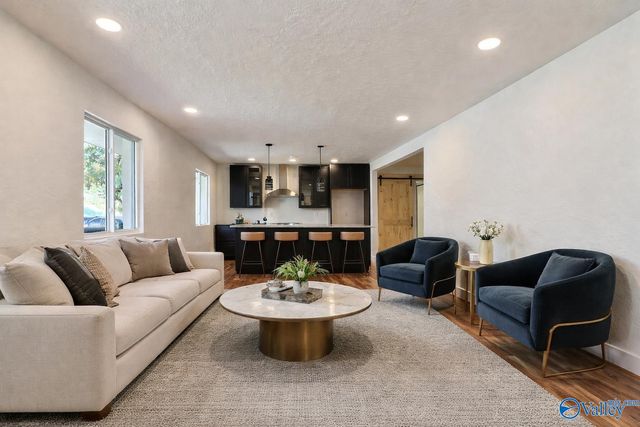 866 S 5th Street, Gadsden, AL 35901