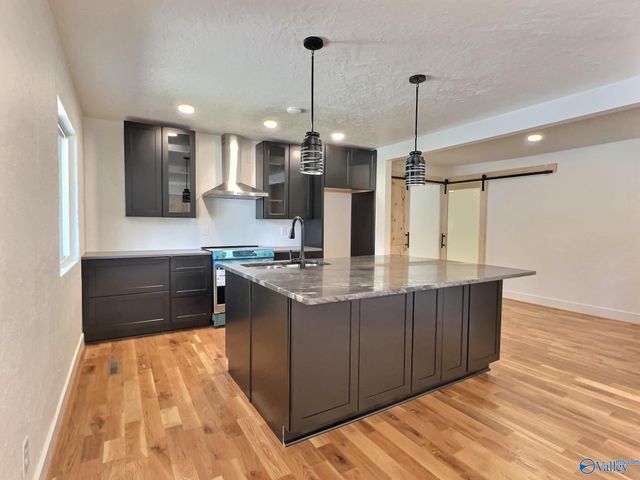 866 S 5th Street, Gadsden, AL 35901