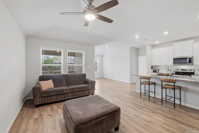 3000 Toscana Way, Schertz, TX 78154