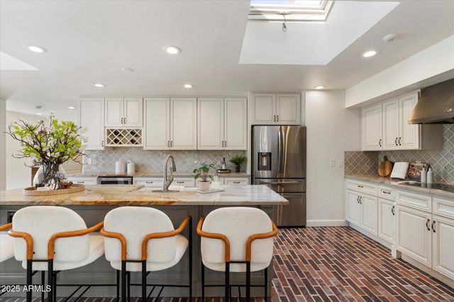 6533 E MAVERICK Road, Paradise Valley, AZ 85253