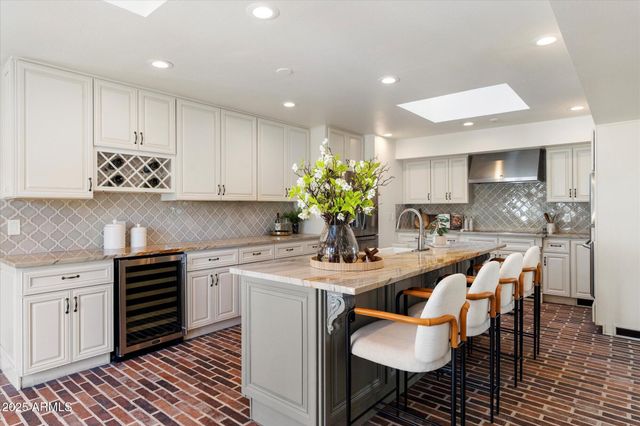 6533 E MAVERICK Road, Paradise Valley, AZ 85253