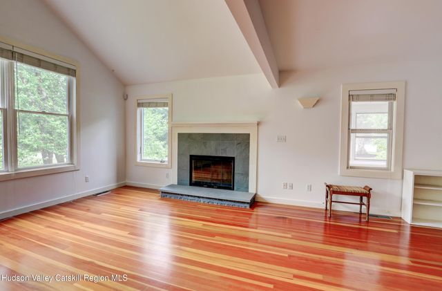 48 Mountainview Avenue, Woodstock, NY 12498
