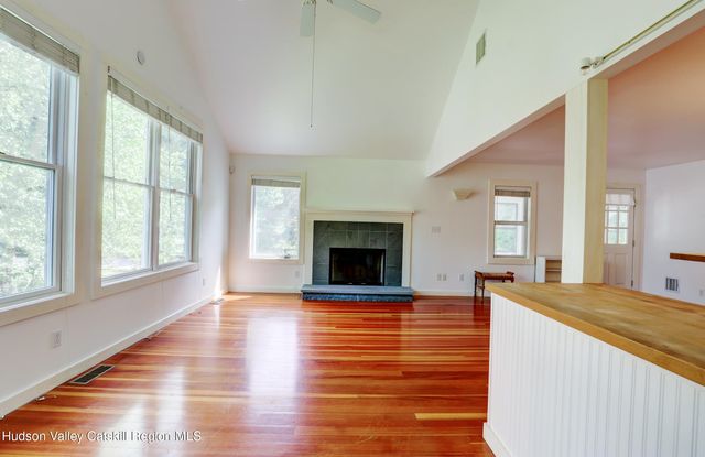 48 Mountainview Avenue, Woodstock, NY 12498