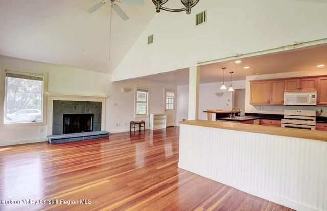 48 Mountainview Avenue, Woodstock, NY 12498