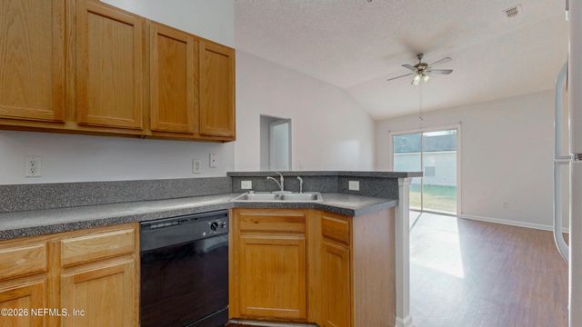 9318 DANIELS MILL Drive, Jacksonville, FL 32244