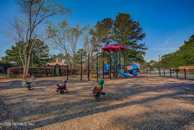 9318 DANIELS MILL Drive, Jacksonville, FL 32244