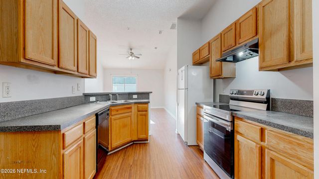 9318 DANIELS MILL Drive, Jacksonville, FL 32244