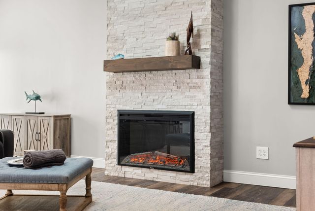 374 Wahoo Road, Panama City Beach, FL 32408