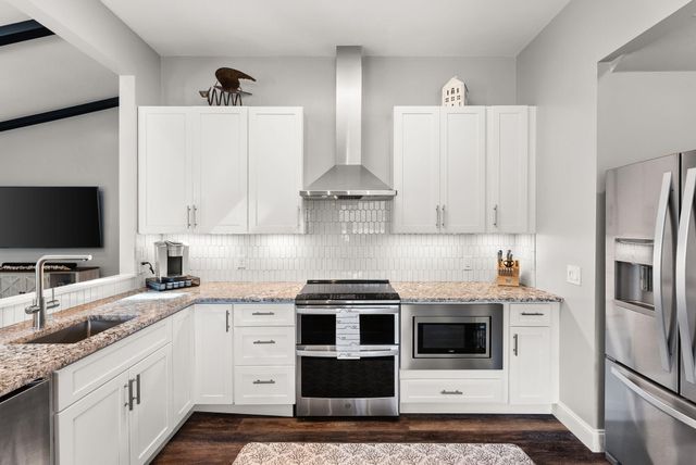 374 Wahoo Road, Panama City Beach, FL 32408