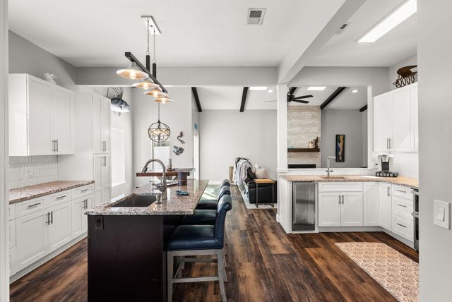 374 Wahoo Road, Panama City Beach, FL 32408