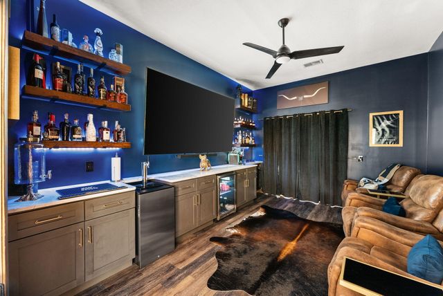 374 Wahoo Road, Panama City Beach, FL 32408