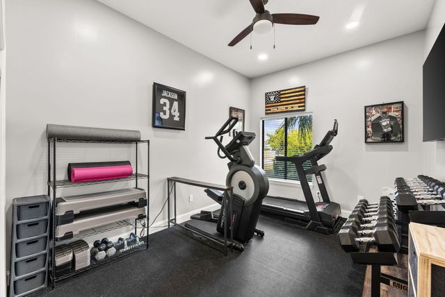 374 Wahoo Road, Panama City Beach, FL 32408