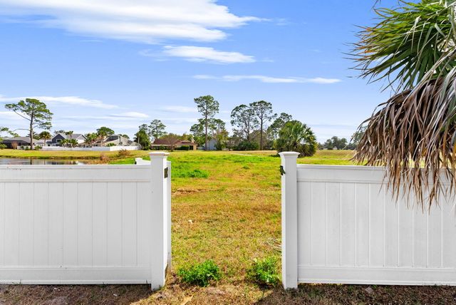 374 Wahoo Road, Panama City Beach, FL 32408