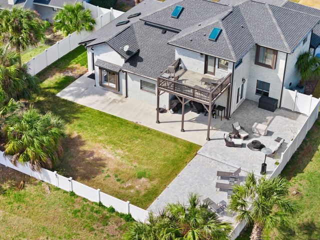 374 Wahoo Road, Panama City Beach, FL 32408