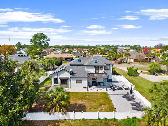 374 Wahoo Road, Panama City Beach, FL 32408