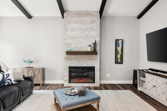 374 Wahoo Road, Panama City Beach, FL 32408