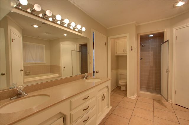 325 Loma Linda, Wake Village, TX 75501