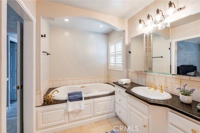 6034 Pepperwood, Lakewood, CA 90712