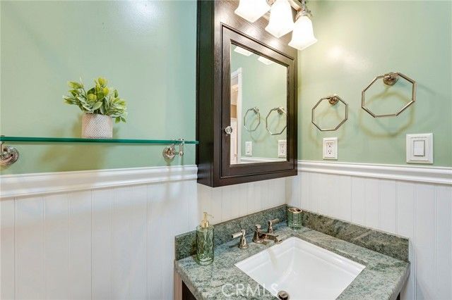 6034 Pepperwood, Lakewood, CA 90712