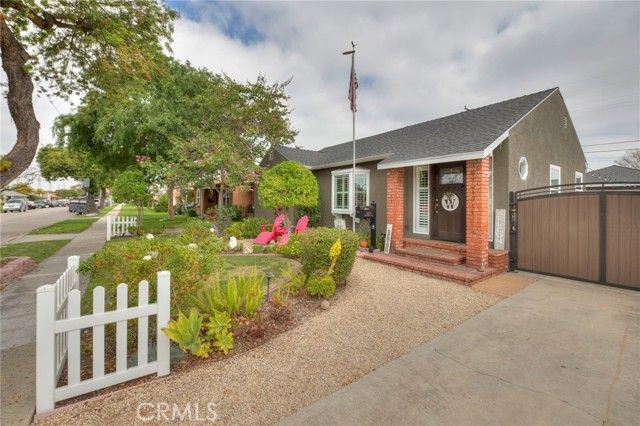 6034 Pepperwood, Lakewood, CA 90712