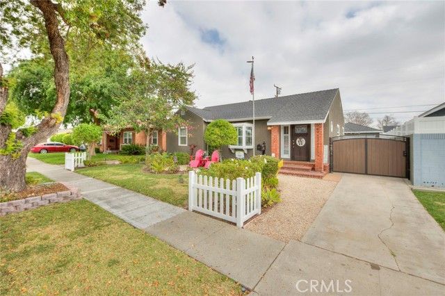 6034 Pepperwood, Lakewood, CA 90712