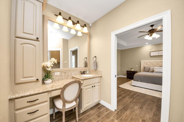 460 High Meadows Road, Bellville, TX 77418