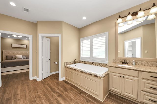 460 High Meadows Road, Bellville, TX 77418