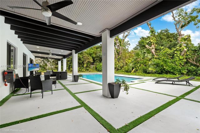 17203 SW 78th Pl, Palmetto Bay, FL 33157