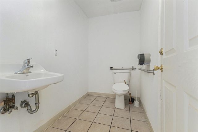 3010 E Apple Avenue, Muskegon, MI 49442
