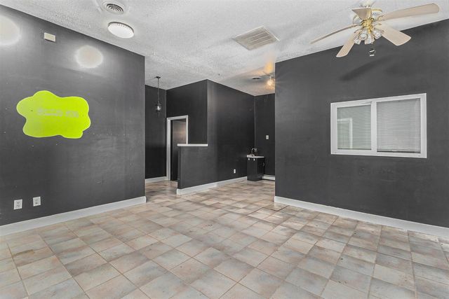 3010 E Apple Avenue, Muskegon, MI 49442