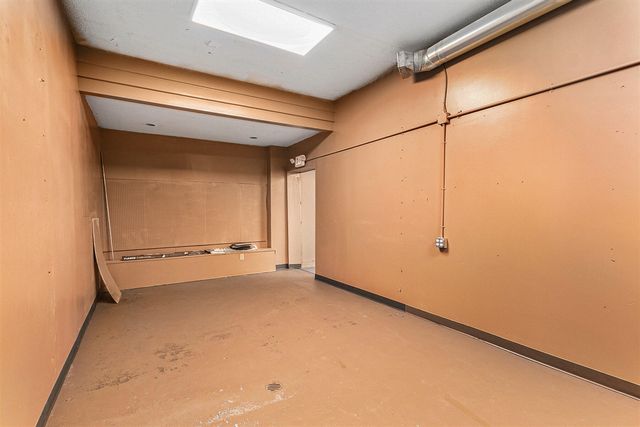 3010 E Apple Avenue, Muskegon, MI 49442