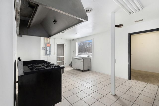 3010 E Apple Avenue, Muskegon, MI 49442