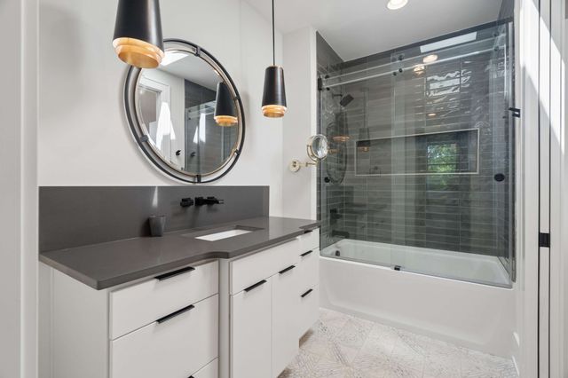 1807 Castleman Dr, Nashville, TN 37215