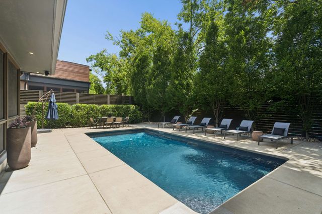 1807 Castleman Dr, Nashville, TN 37215