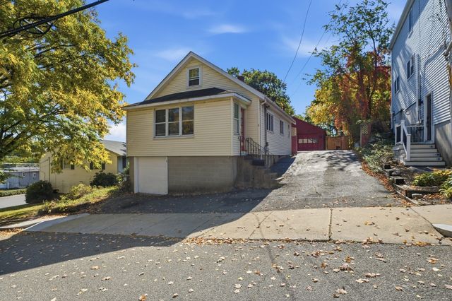 8 First St, Malden, MA 02148
