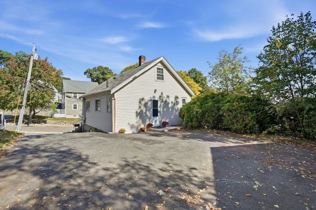 8 First St, Malden, MA 02148