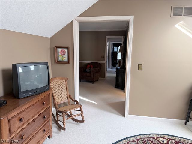 2142 Pearce Circle, Salem, OH 44460