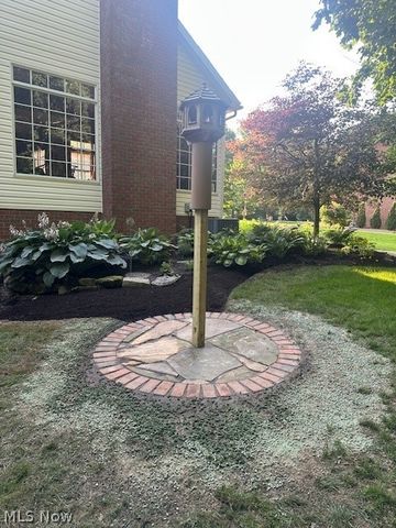 2142 Pearce Circle, Salem, OH 44460