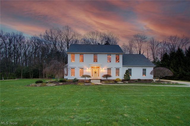 2142 Pearce Circle, Salem, OH 44460