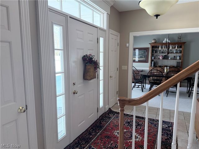 2142 Pearce Circle, Salem, OH 44460