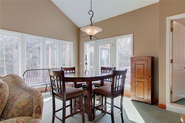 2142 Pearce Circle, Salem, OH 44460