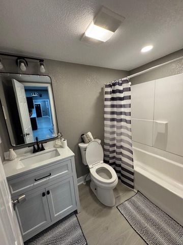 1003 E 9th Street, Pittsburg, KS 66762