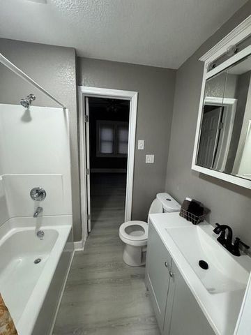 1003 E 9th Street, Pittsburg, KS 66762