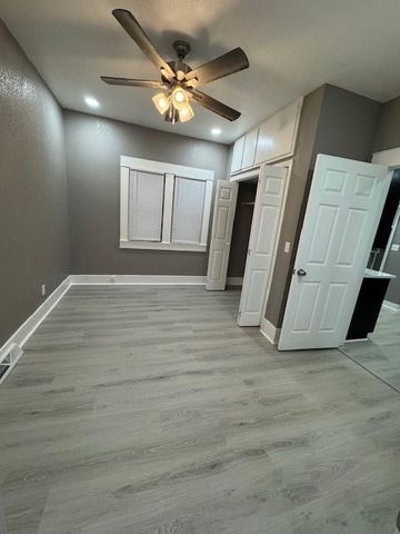 1003 E 9th Street, Pittsburg, KS 66762