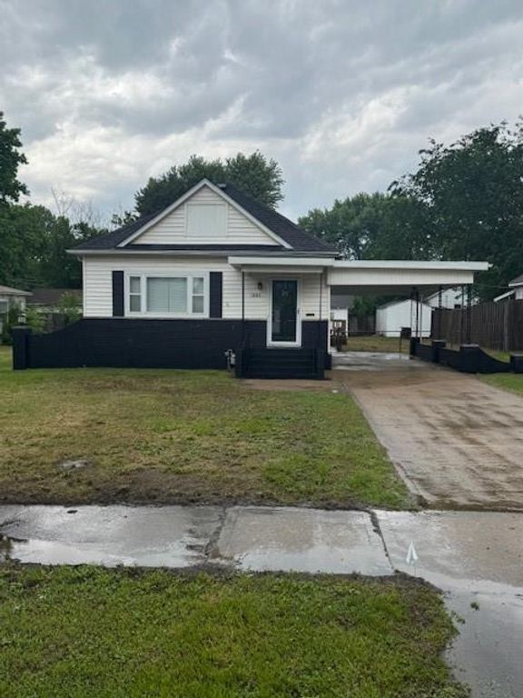 1003 E 9th Street, Pittsburg, KS 66762