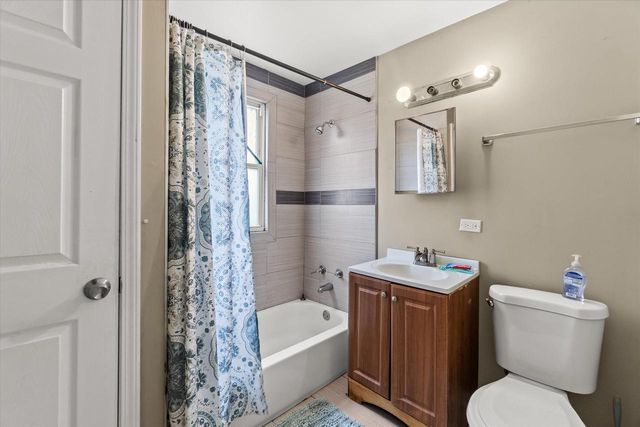 5169 N 56th STREET, Milwaukee, WI 53218