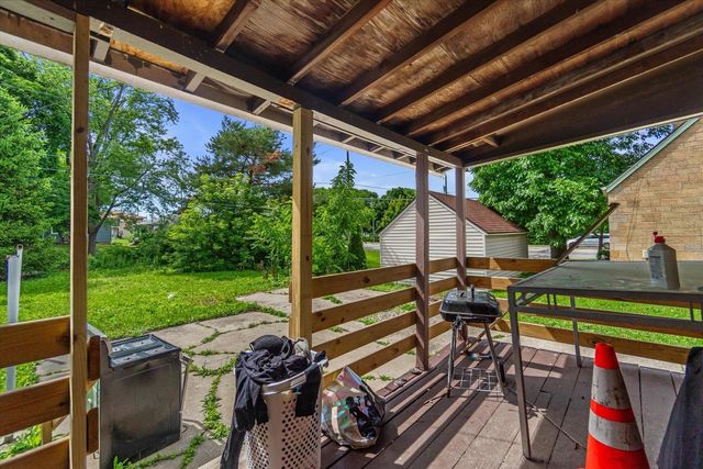 5169 N 56th STREET, Milwaukee, WI 53218