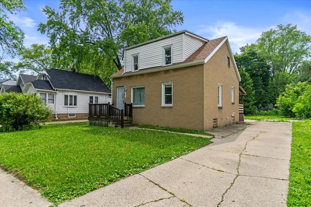 5169 N 56th STREET, Milwaukee, WI 53218