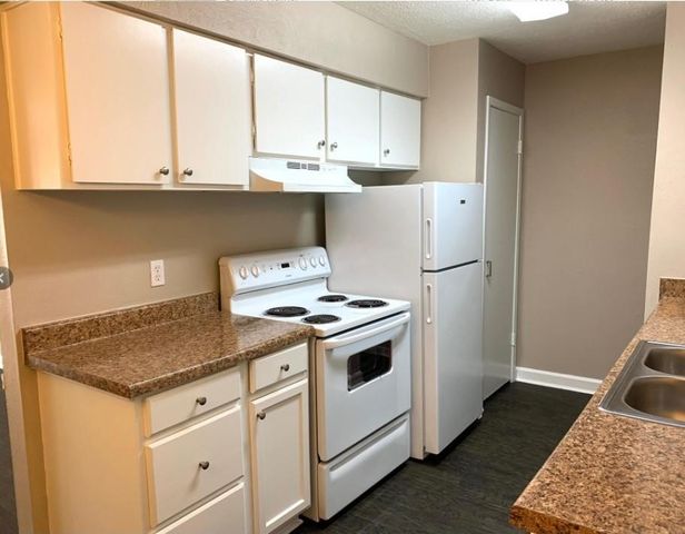 2200 Cypress Landing C-12, Houston, TX 77090